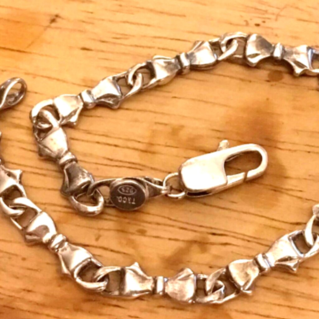 Rare Tiffany & Co Continuous Bows Bracelet Sterling Silver, Vintage